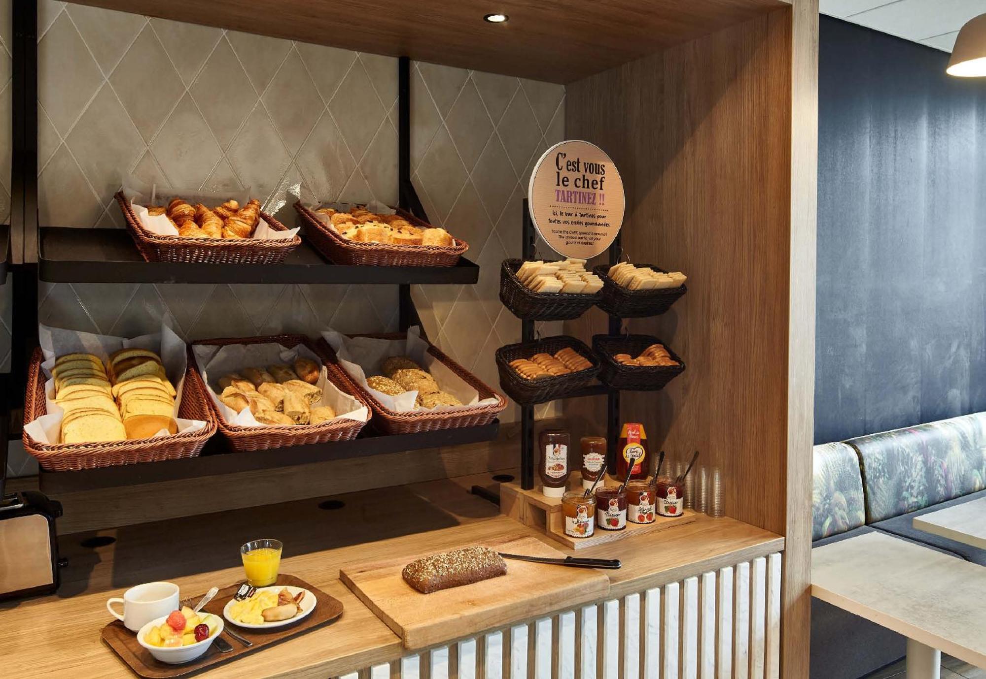 B&B Hotel Annecy Argonay Εξωτερικό φωτογραφία